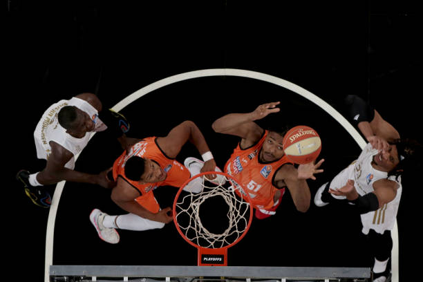 和发展同时 和发展同时